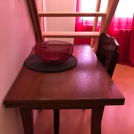 Aloha Apartment